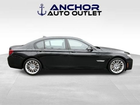 Used 2014 BMW 750Li xDrive image 7