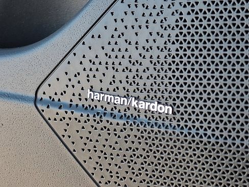 Certified 2023 Kia Niro SX Touring image 28