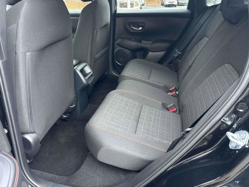 Certified 2025 Honda HR-V Sport image 11