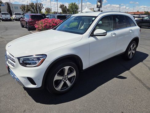 Used 2022 Mercedes-Benz GLC 300 4MATIC image 8