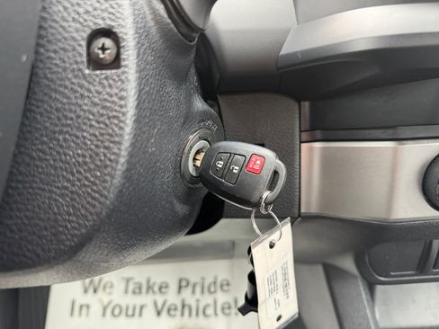 Used 2023 Toyota Tacoma SR AWD/4WD image 5