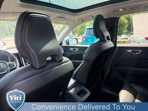 Certified 2023 Volvo XC60 B5 Core w/ Climate Package AWD/4WD image 21