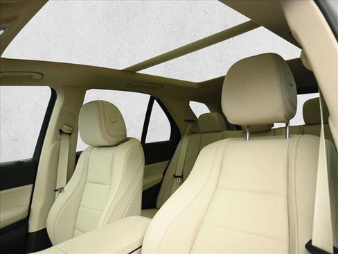 New 2026 Mercedes-Benz GLE 350 4MATIC image 9