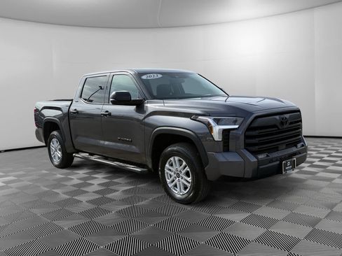 Used 2023 Toyota Tundra SR5 w/ SR5 Convenience Package image 7