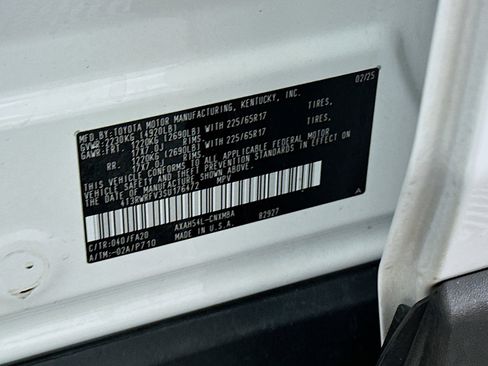 Used 2025 Toyota RAV4 XLE image 12