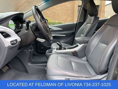Used 2020 Chevrolet Bolt Premier w/ Infotainment Package image 18
