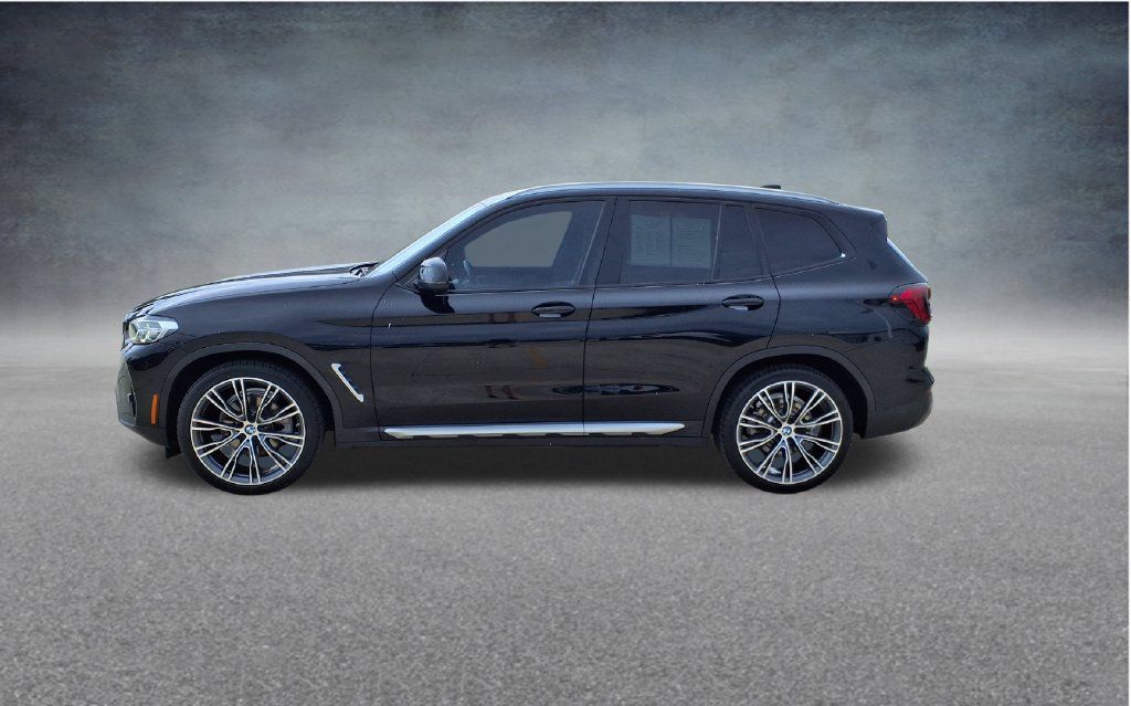 Used 2023 BMW X3 sDrive30i w/ Premium Package RWD image 4
