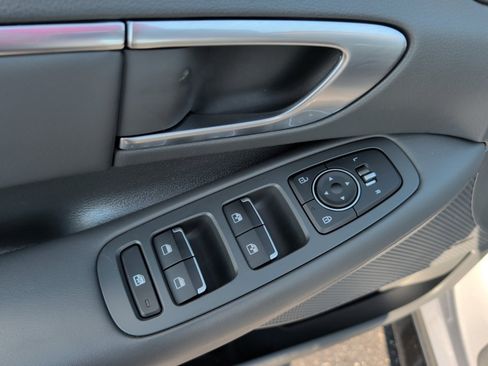 Certified 2023 Hyundai Sonata SEL Plus FWD image 32