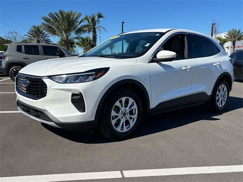 Used 2023 Ford Escape Active w/ Tech Pack #2 image 2