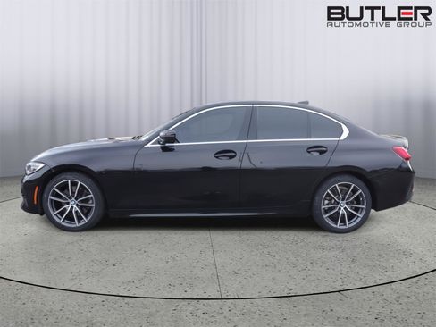 Used 2019 BMW 330i Sedan w/ Premium Package image 4