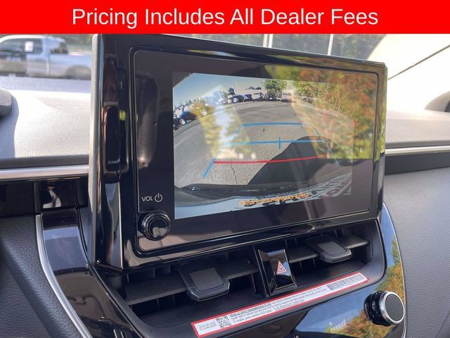 Used 2025 Toyota Corolla LE FWD image 33
