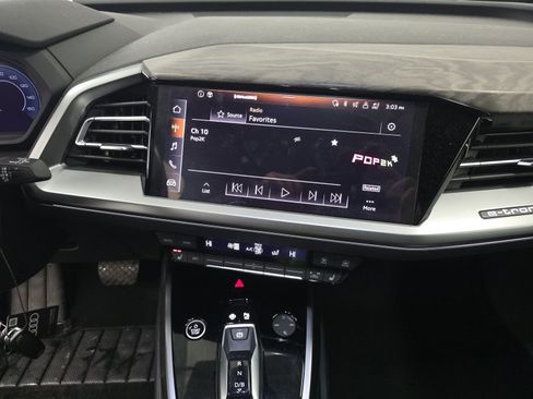 Used 2024 Audi Q4 e-tron Premium w/ Convenience Package image 4