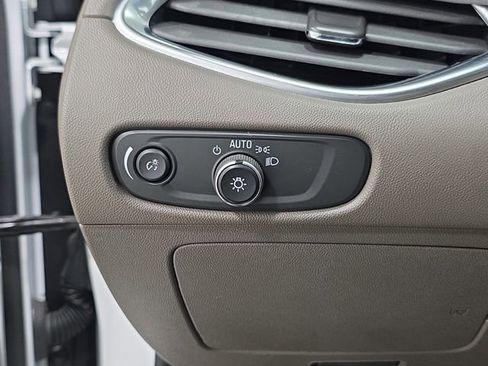 Used 2021 Chevrolet Malibu LT image 26