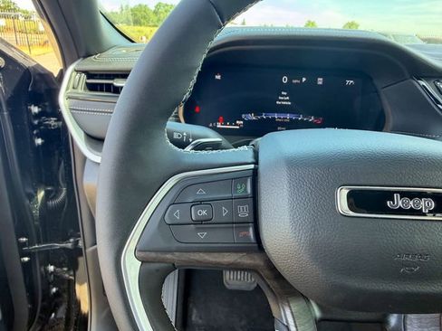 New 2026 Jeep Grand Cherokee Limited w/ Limited Altitude Package image 18