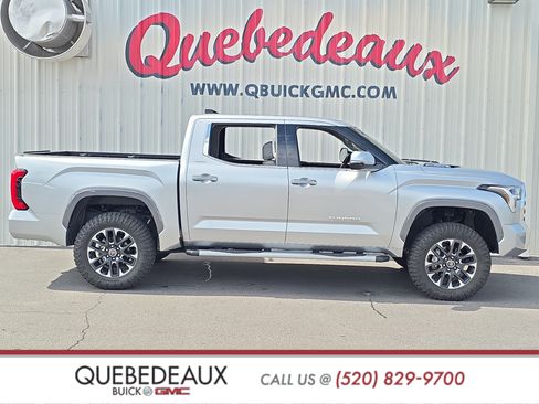 Used 2023 Toyota Tundra Limited w/ Power Package AWD/4WD image 8