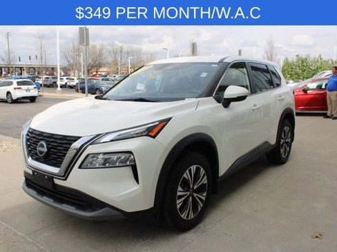 Used 2023 Nissan Rogue SV AWD/4WD image 3