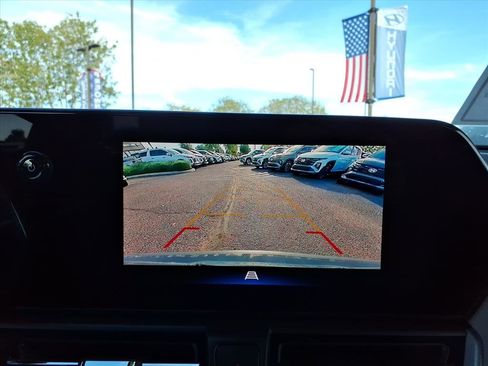 Used 2024 Chevrolet TrailBlazer LS w/ LS Convenience Package image 21