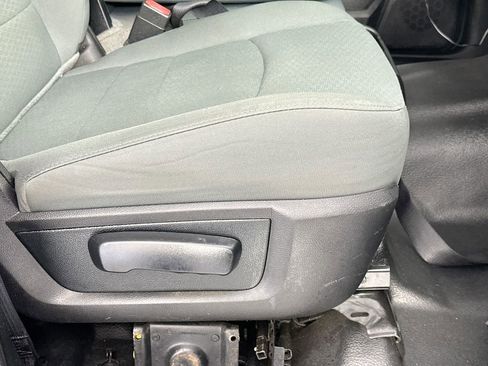 Used 2016 RAM 3500 Tradesman w/ Chrome Appearance Group AWD/4WD image 23