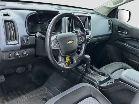 Used 2021 Chevrolet Colorado Z71 w/ Safety Package AWD/4WD image 7