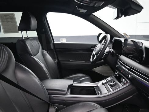Used 2024 Hyundai Palisade Calligraphy image 10