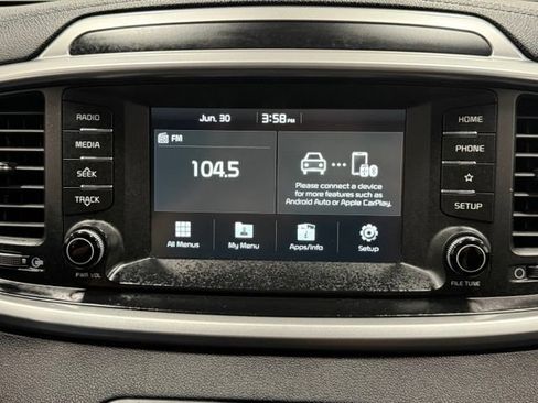 Used 2020 Kia Sorento FWD V6 image 24