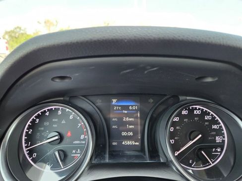 Used 2024 Toyota Camry SE FWD image 10