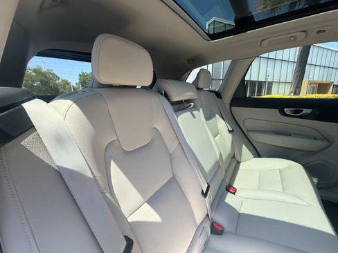 Used 2024 Volvo XC60 B5 Plus w/ Protection Package Premier AWD/4WD image 21