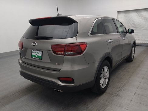 Used 2019 Kia Sorento FWD image 9