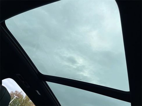 Certified 2025 Chevrolet Traverse RS w/ LPO, Floor Liner Package image 18