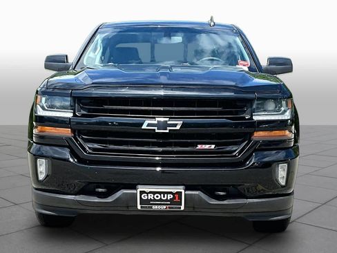 Used 2017 Chevrolet Silverado 1500 LT w/ Midnight Edition AWD/4WD image 4