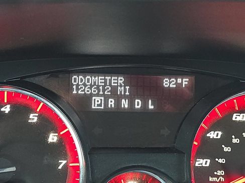 Used 2012 GMC Acadia SLT AWD/4WD image 26