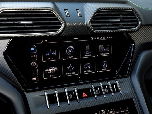 Used 2023 Lamborghini Urus Performante AWD/4WD image 49
