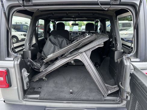 Used 2020 Jeep Wrangler Unlimited Sport S AWD/4WD image 8