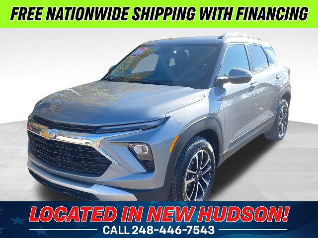 Used 2024 Chevrolet TrailBlazer LT w/ LT Cold Weather Package FWD image 1