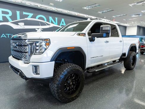 Used 2021 GMC Sierra 2500 Denali w/ Denali Ultimate Package image 2