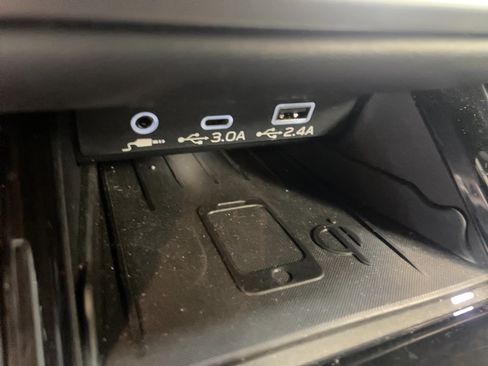 Used 2024 Subaru Outback Premium AWD/4WD image 13