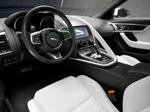 Used 2020 Jaguar F-TYPE Coupe image 2