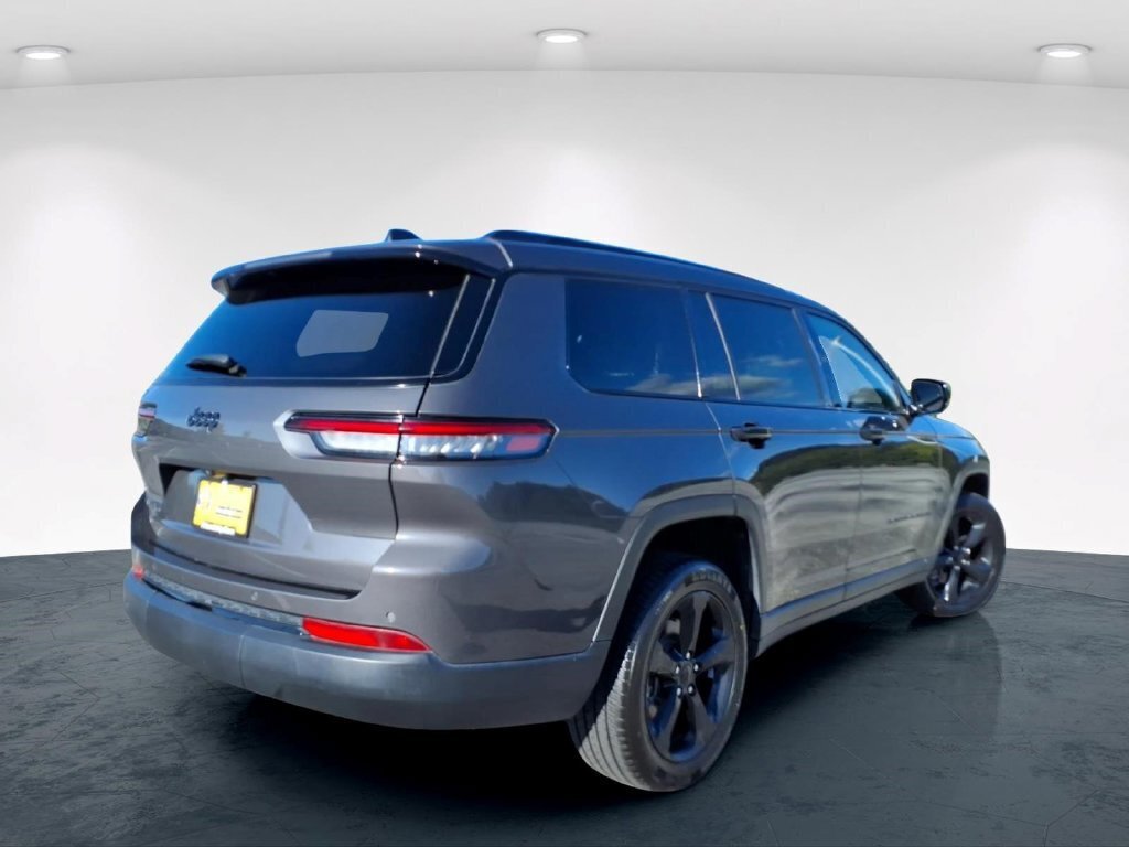 Used 2023 Jeep Grand Cherokee L Laredo AWD/4WD image 8