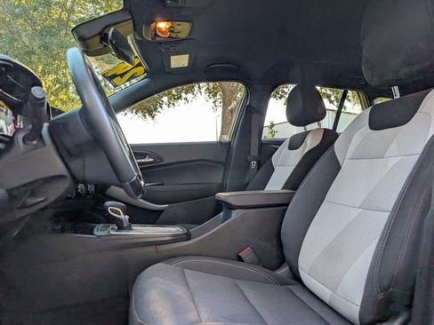 Used 2024 Chevrolet Trax RS w/ Driver Confidence Package image 16