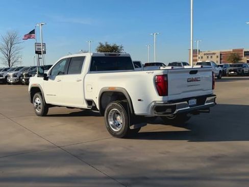 New 2026 GMC Sierra 3500 SLE w/ Preferred Package AWD/4WD image 7