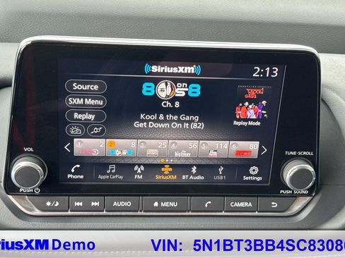 Used 2025 Nissan Rogue SV AWD/4WD image 35