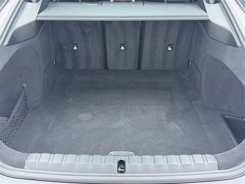 Used 2025 BMW i4 eDrive40 image 12