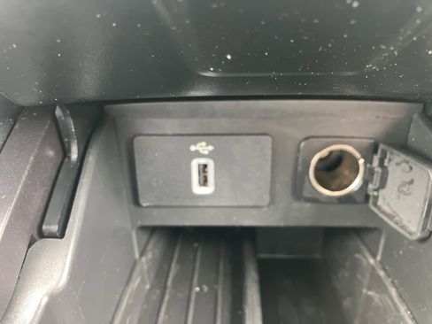 Used 2018 Ford Explorer Limited AWD/4WD image 29
