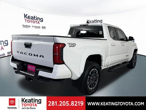 Used 2024 Toyota Tacoma TRD Sport image 4