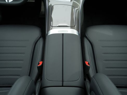 New 2026 Mercedes-Benz GLC 300 4MATIC image 28