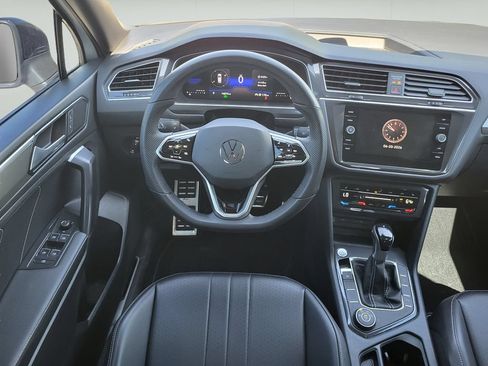 Used 2023 Volkswagen Tiguan SE R-Line AWD/4WD image 20