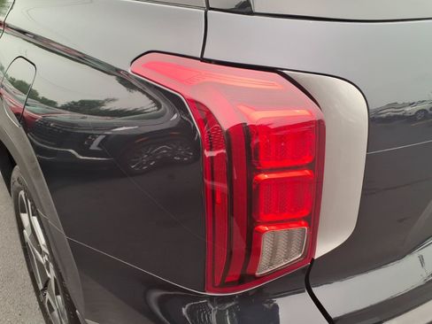Certified 2024 Hyundai Palisade SEL w/ Premium Package AWD/4WD image 16