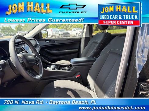 Used 2023 Jeep Grand Cherokee L Laredo w/ Luxury Tech Group I RWD image 19