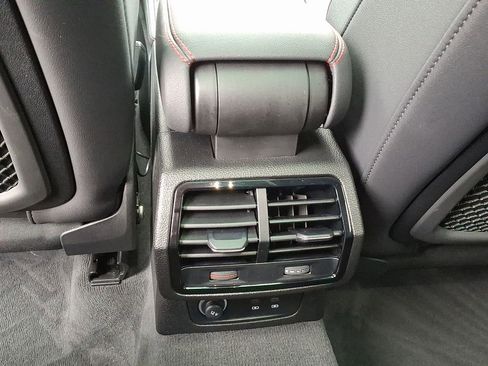 Used 2025 Audi Q3 2.0T Premium Plus w/ Premium Plus Package image 11