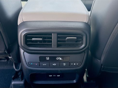 Certified 2025 Honda Pilot EX-L image 22